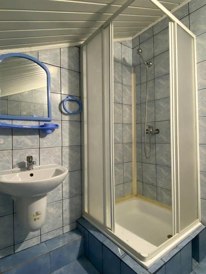 Lemon Hotel Drohobych Bagian luar foto