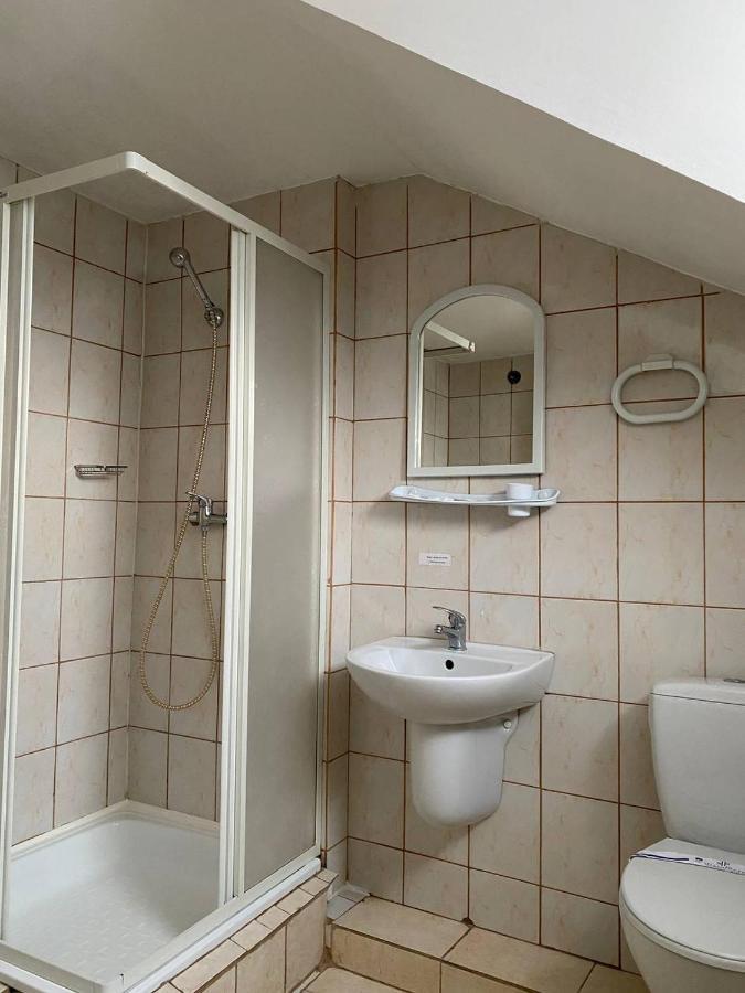 Lemon Hotel Drohobych Bagian luar foto