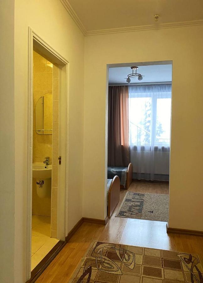 Lemon Hotel Drohobych Bagian luar foto
