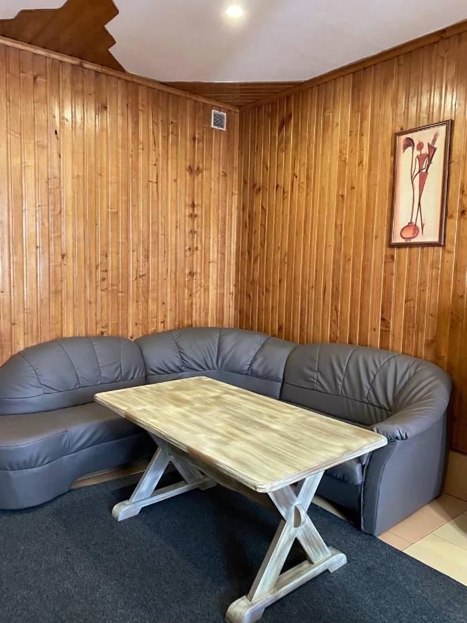 Lemon Hotel Drohobych Bagian luar foto