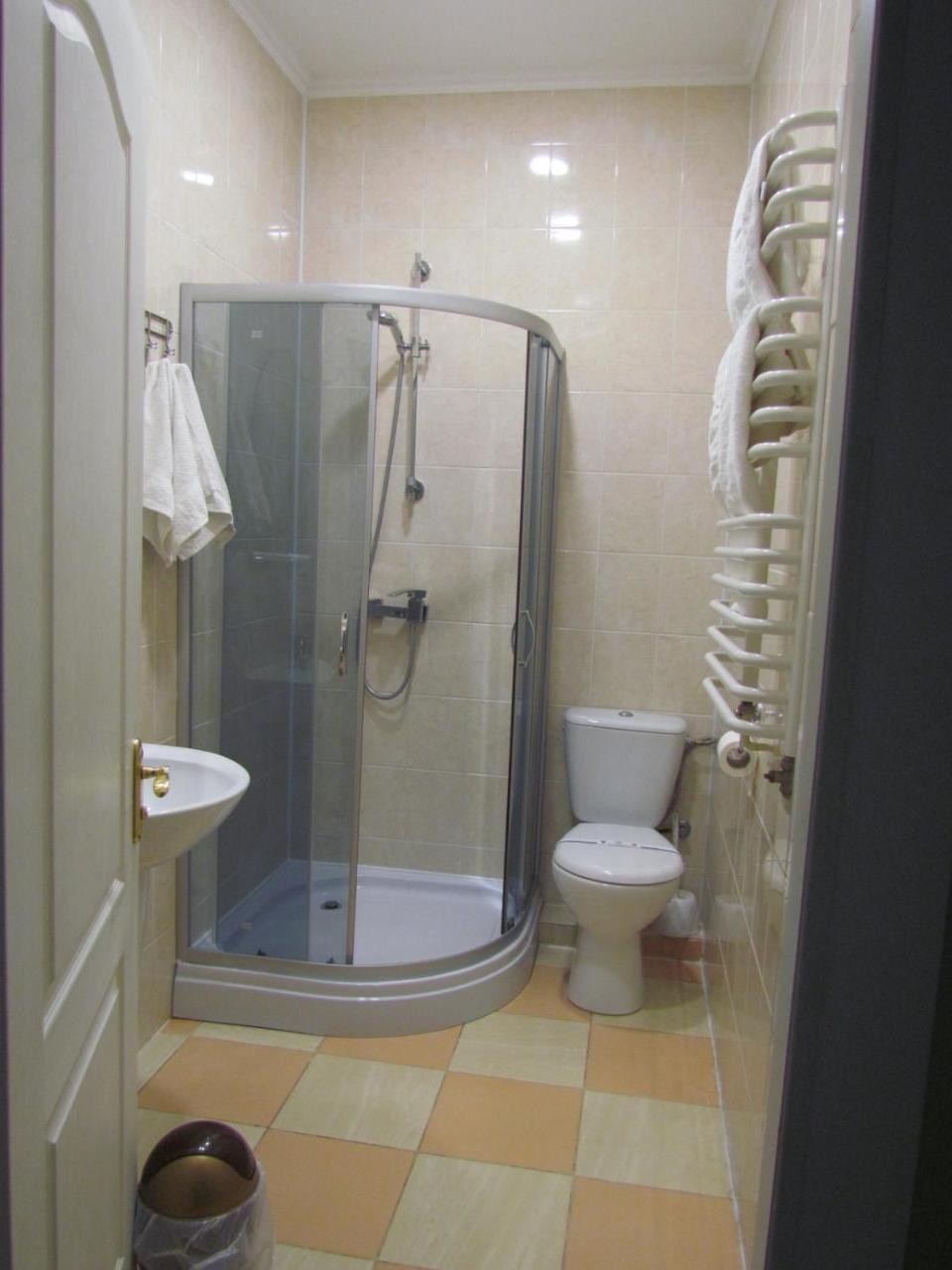 Lemon Hotel Drohobych Bagian luar foto