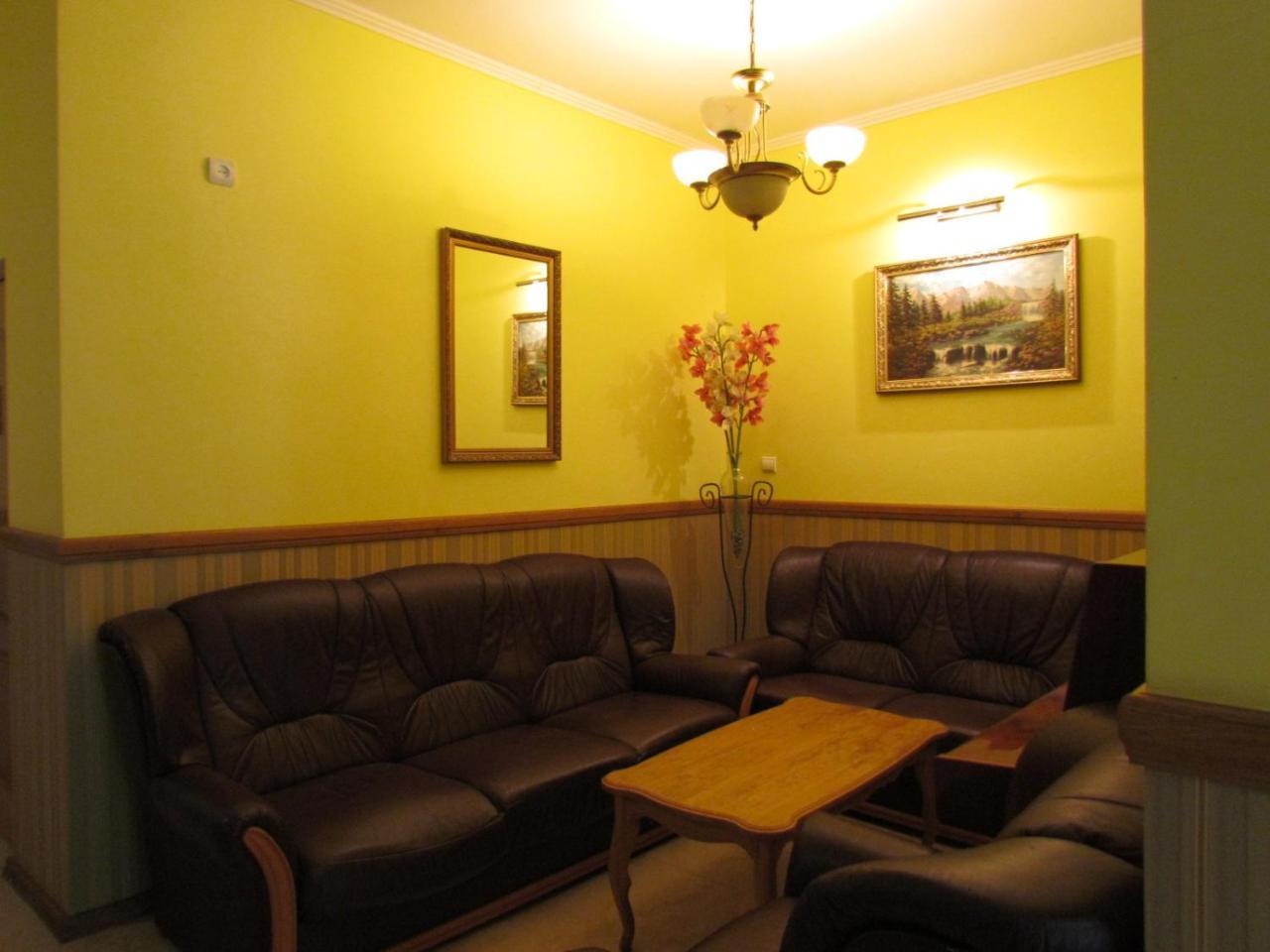 Lemon Hotel Drohobych Bagian luar foto